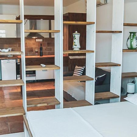 Fully Renovated One Bedroom Apartment With A Seaview - A Sevid Exterior foto